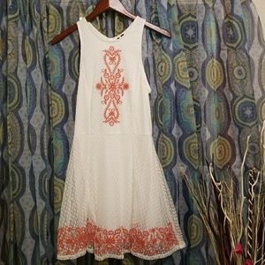 NWT SLEEVELESS KNEE LENGTH DRESS